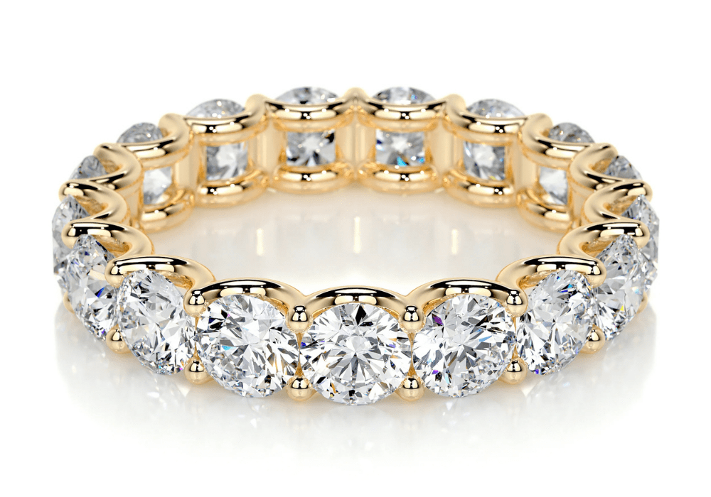 Yellow gold engagement ring band