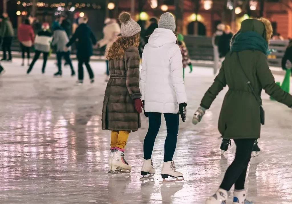 Things to Do Around Nashville in Winter | Couples & Wedding Guests Guide