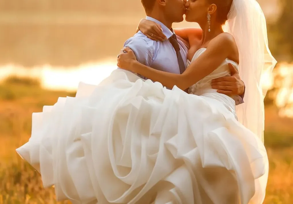 Spring Weddings in TN: What to Expect, Plan, and Prepare For