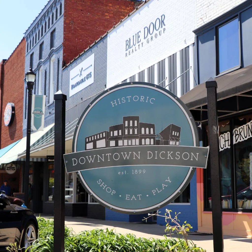 Wedding venue near Dickson Tennessee at Grahams Estate