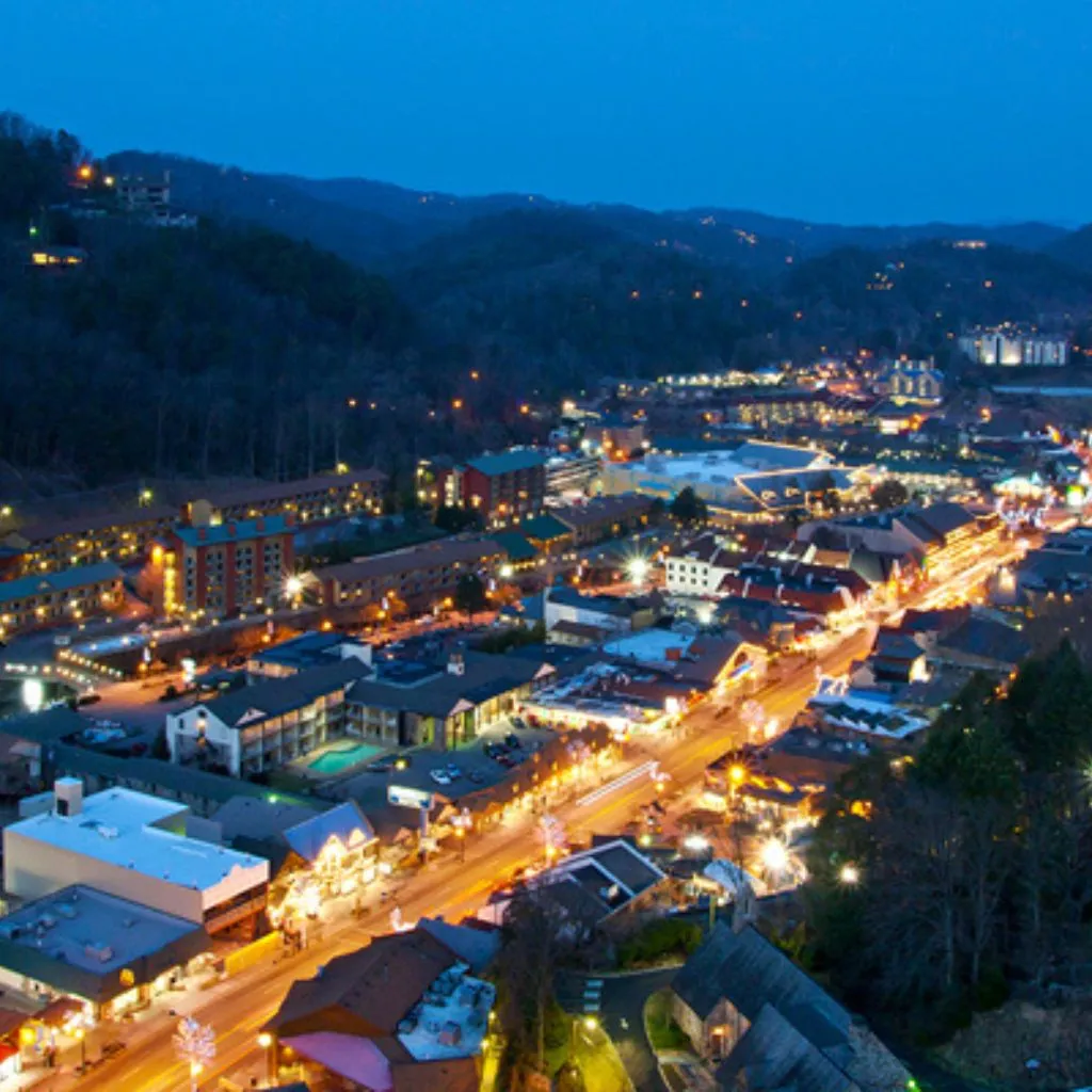 Scenic wedding venue near Gatlinburg Tennessee at Grahams Estate