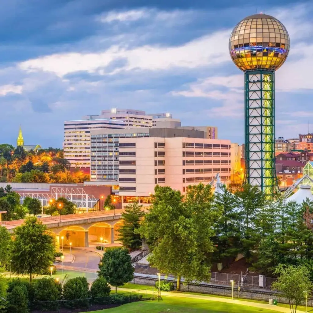 Elegant wedding venue near Knoxville Tennessee at Grahams Estate