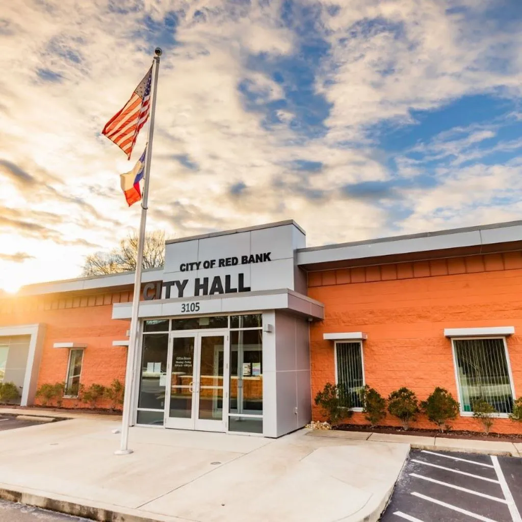 Outdoor wedding venue near Red Bank Tennessee at Grahams Estate