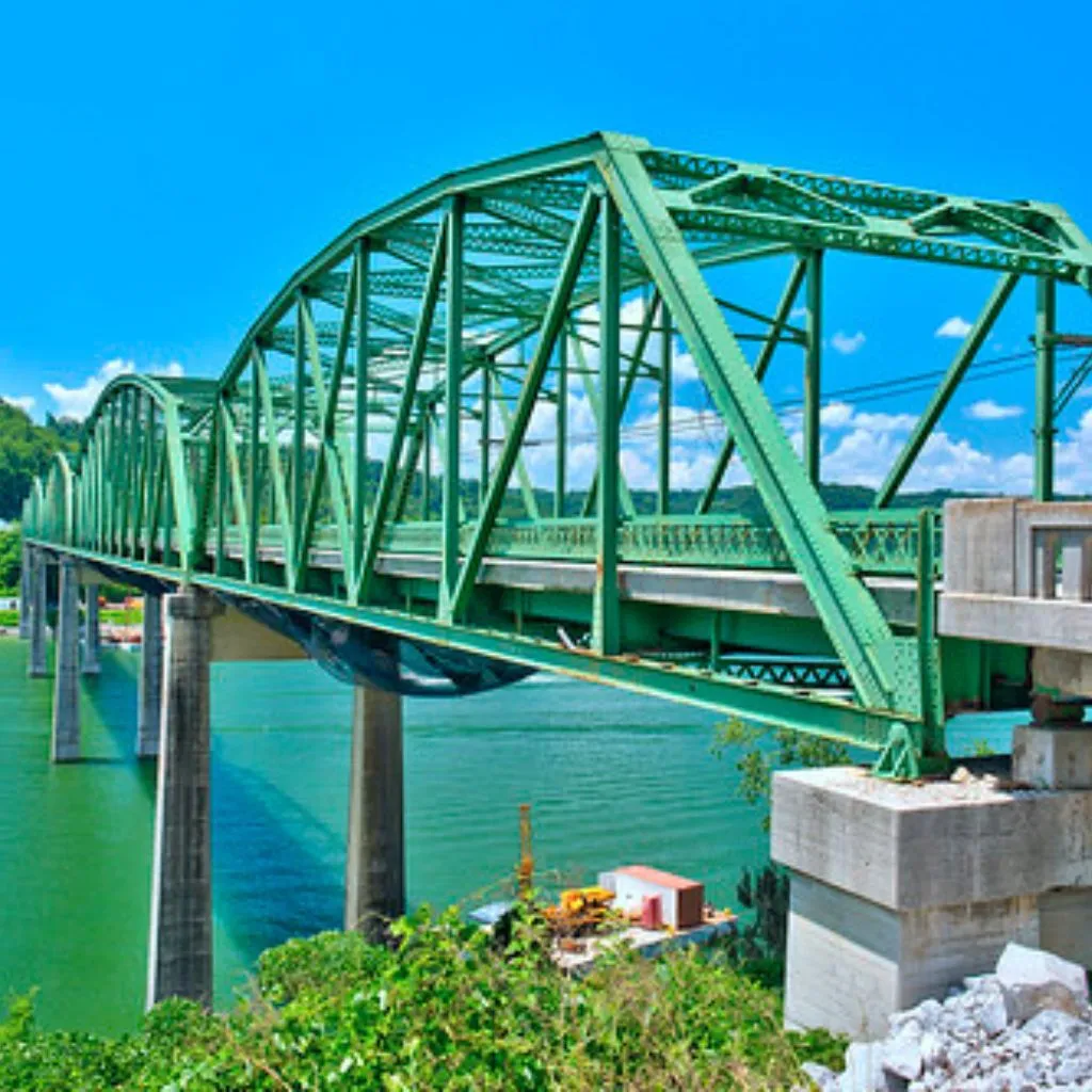 Scenic wedding venue near Smithville Tennessee at Grahams Estate